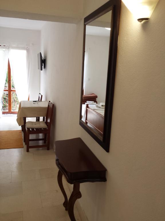 Apartments Almaja Villa Petrovac Room photo