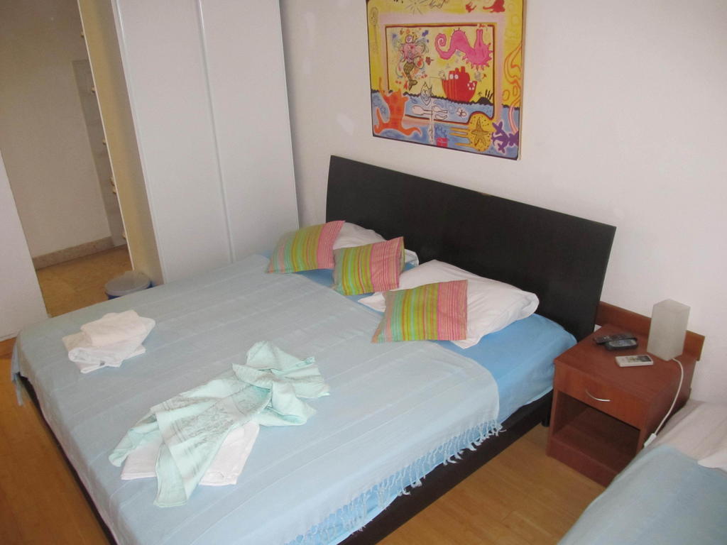 Apartments Almaja Villa Petrovac Room photo